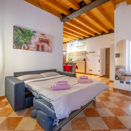 Palace Mazzini Ξενοδοχείο 4*