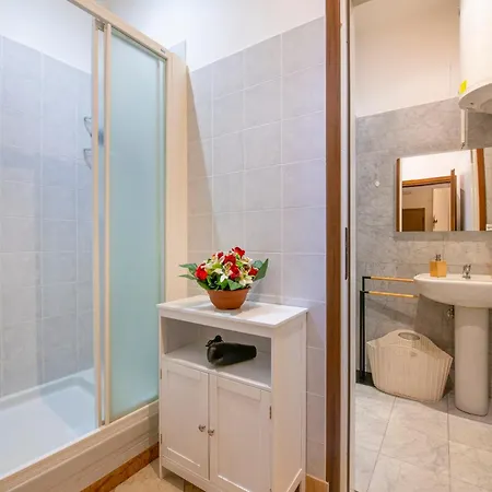 Palace Mazzini 4*