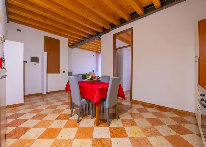 Palace Mazzini 4*