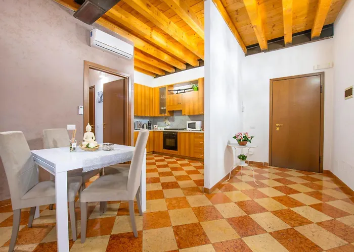 Palace Mazzini 4*