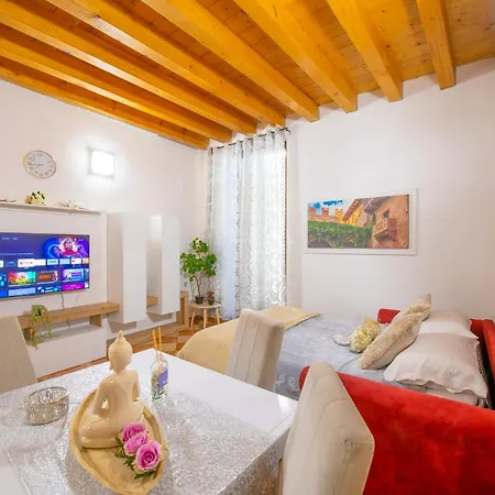 Palace Mazzini Guest house
